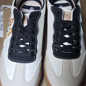 Men's Casual Sneakers in Cream & Black - Comfort Lace-Up Style